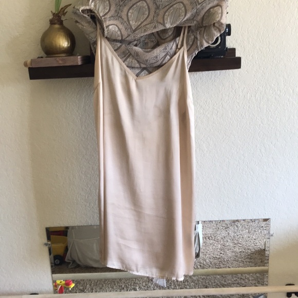 Dress - Picture 8 of 9